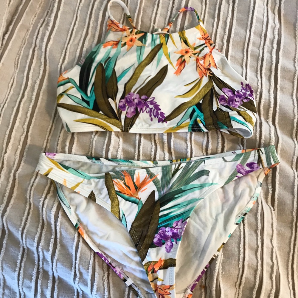 BODY GLOVE never worn floral bathing suit